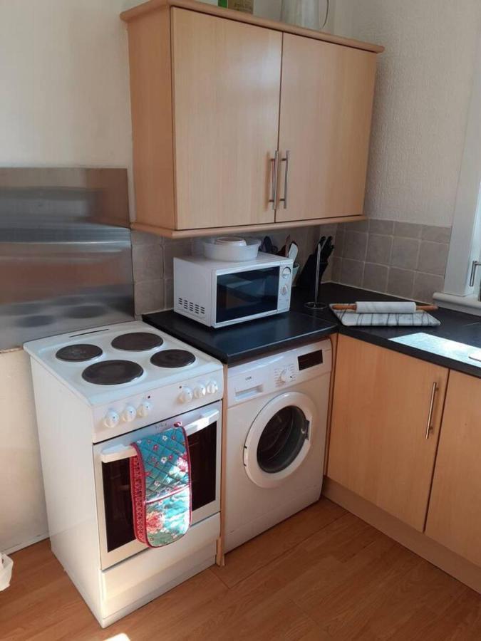 Marina View Lovely Upper 3 Bedroom Apartment Troon Exterior photo